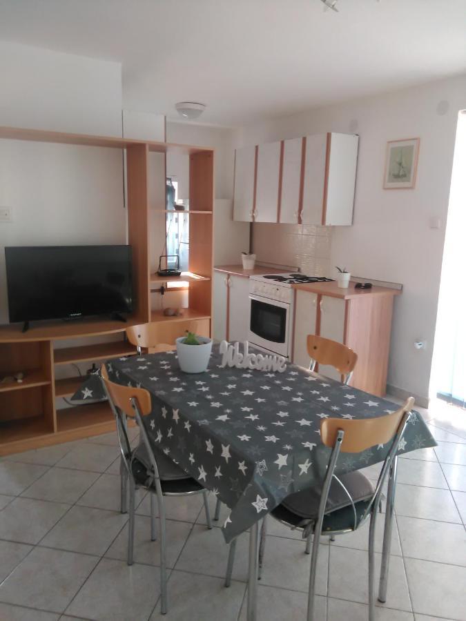 Apartmani Maja باغ المظهر الخارجي الصورة